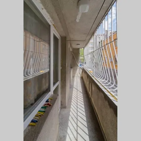 2 Bedroom Near The Opera