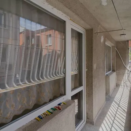 2 Bedroom Near The Opera
